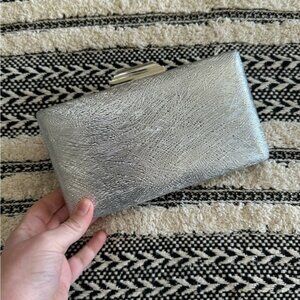 NWOT shein textured silver clutch bag with a chain crossbody size 8”x4.5”x1.5”
